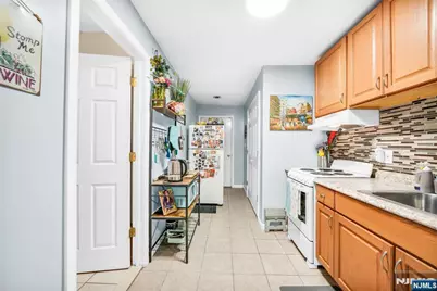 64 Brunswick Street, Newark, NJ 07114 - Photo 20