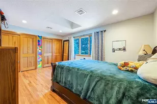 141 Burton Ave, Hasbrouck Heights, NJ 07604 - Photo 32