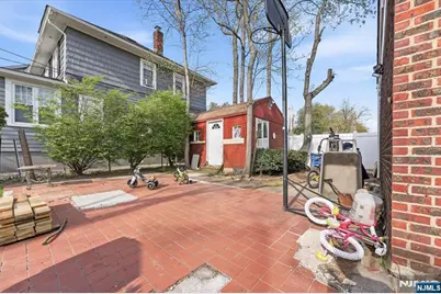 409 Tryon Avenue, Englewood, NJ 07631 - Photo 8