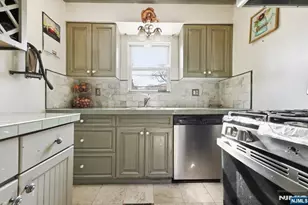 409 Tryon Ave, Englewood, NJ 07631 - Photo 10