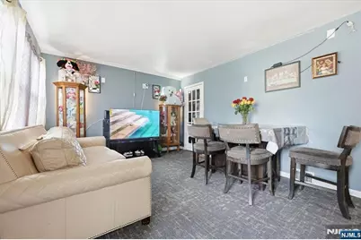 409 Tryon Avenue, Englewood, NJ 07631 - Photo 4
