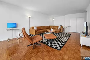 3 Horizon Road 1422, Fort Lee, NJ 07024 - Photo 2