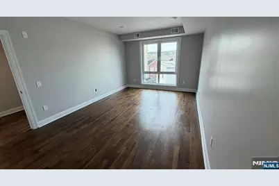 587 River Street 203 #203, Paterson, NJ 07524 - Photo 6