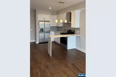 587 River Street 204 #204, Paterson, NJ 07524 - Photo 2