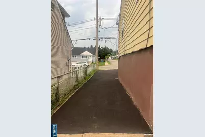 222 Union Avenue 2nd For #2nd For, Wood Ridge, NJ 07075 - Photo 4