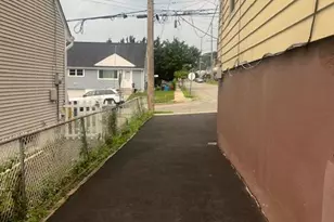 222 Union Ave 2nd For, Wood Ridge, NJ 07075 - Photo 4