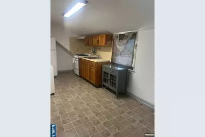 222 Union Avenue 2nd For #2nd For, Wood Ridge, NJ 07075 - Photo 6