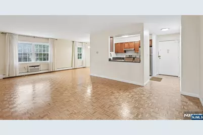 135-167 S Maple Avenue 143 B #143 B, Ridgewood, NJ 07450 - Photo 6