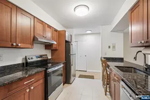 135-167 S Maple Ave 143 B, Ridgewood, NJ 07450 - Photo 20