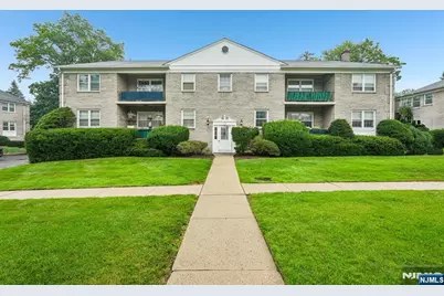 135-167 S Maple Avenue 143 B #143 B, Ridgewood, NJ 07450 - Photo 1