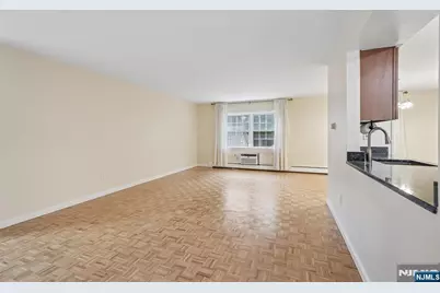 135-167 S Maple Avenue 143 B #143 B, Ridgewood, NJ 07450 - Photo 8