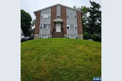 275 Grand Avenue, Leonia, NJ 07605 - Photo 12
