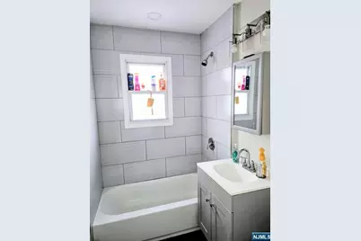 275 Grand Avenue, Leonia, NJ 07605 - Photo 12
