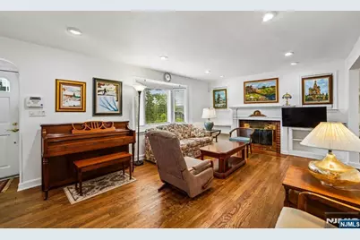 25 Lake Drive, Wayne, NJ 07470 - Photo 6