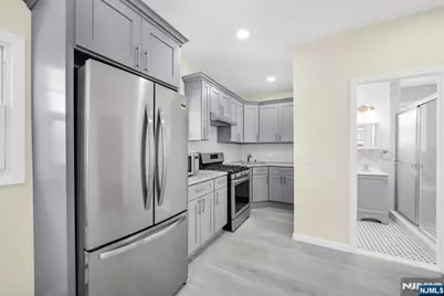 89 Westminster Place 2 #2, Garfield, NJ 07026 - Photo 4
