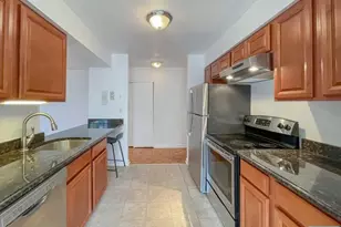 135-167 S Maple Ave 155 E, Ridgewood, NJ 07450 - Photo 2