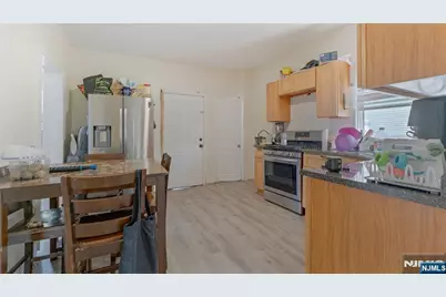 62 Welland Avenue, Irvington, NJ 07111 - Photo 4