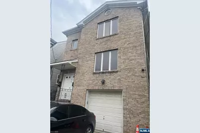 12-14 Cliff Hill Place, Newark, NJ 07106 - Photo 1