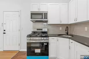 344 Danforth Ave #1, Jersey City, NJ 07305 - Photo 4