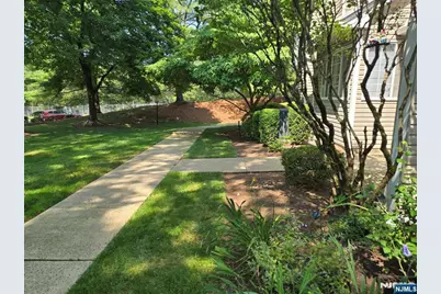42 Birchwood Road, Bedminster Township, NJ 07921 - Photo 4
