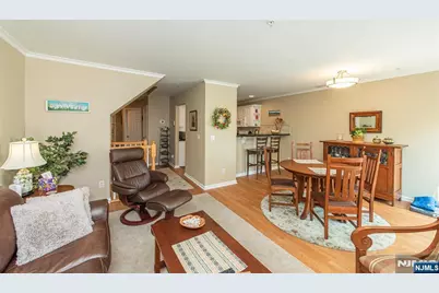 13 Mountainside Drive, Pompton Lakes, NJ 07442 - Photo 8