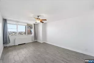 6040 Blvd East 21J, West New York, NJ 07093 - Photo 8