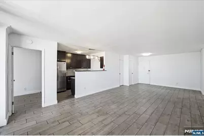 6040 Boulevard East 21J #21J, West New York, NJ 07093 - Photo 4