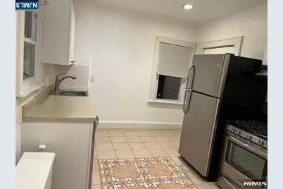 827 Pleasantview Terrace, Ridgefield, NJ 07657 - Photo 10