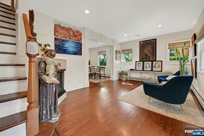 81 Riverview Avenue, Cliffside Park, NJ 07010 - Photo 4