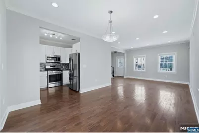 526 Clinton Street, East Orange, NJ 07018 - Photo 4