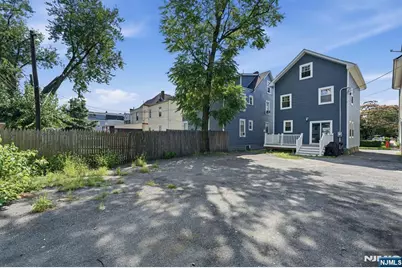 526 Clinton Street, East Orange, NJ 07018 - Photo 20