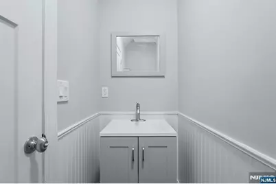 526 Clinton Street, East Orange, NJ 07018 - Photo 6