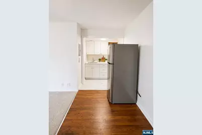 400 Fairview 3J #3J, Fort Lee, NJ 07024 - Photo 6