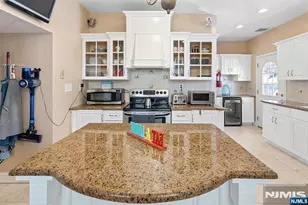 206 Mortimer Ave, Rutherford, NJ 07070 - Photo 40