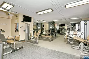 160 Overlook Ave 19D, Hackensack, NJ 07601 - Photo 34