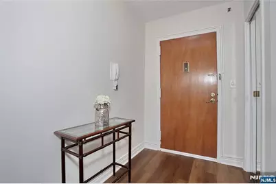 160 Overlook Avenue 19D #19D, Hackensack, NJ 07601 - Photo 18