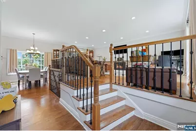 105 Winthrop Road, Hillsdale, NJ 07642 - Photo 4