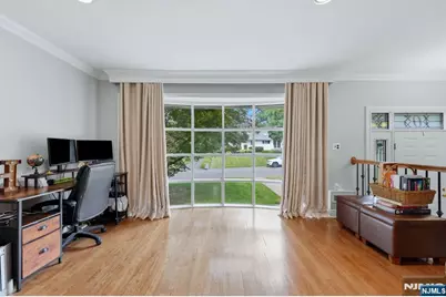 105 Winthrop Road, Hillsdale, NJ 07642 - Photo 8