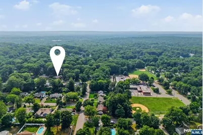 105 Winthrop Road, Hillsdale, NJ 07642 - Photo 2