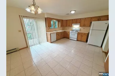 236 Grant Avenue A #A, Cliffside Park, NJ 07010 - Photo 8