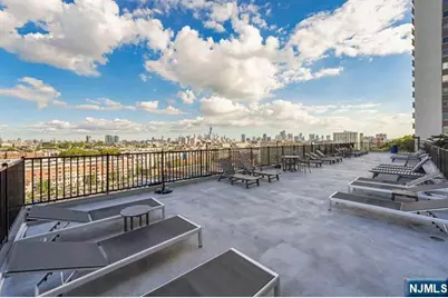 100 Manhattan Avenue 708 #708, Jersey City, NJ 07087 - Photo 24