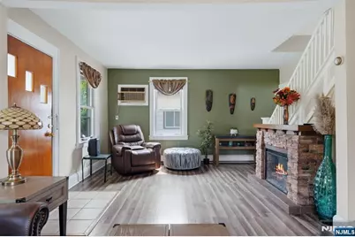 12 Columbus Avenue, Little Ferry, NJ 07643 - Photo 6