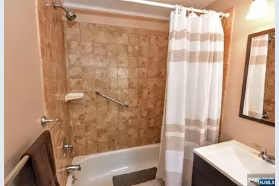 7 Lafayette Place, Waldwick, NJ 07463 - Photo 14