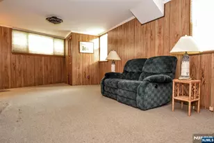 7 Lafayette Pl, Waldwick, NJ 07463 - Photo 22