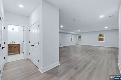 219 Burnett Street, East Orange, NJ 07018 - Photo 32