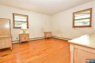 479 Goffle Rd, Wyckoff Township, NJ 07481 - Photo 12