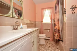 479 Goffle Rd, Wyckoff Township, NJ 07481 - Photo 14