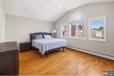 220 Cliff Street B #B, Cliffside Park, NJ 07010 - Photo 12
