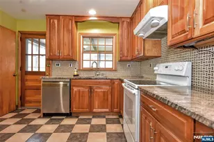 419 Main Ave, Wood Ridge, NJ 07075 - Photo 10