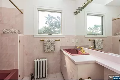 305 Mortimer Avenue, Rutherford, NJ 07070 - Photo 30